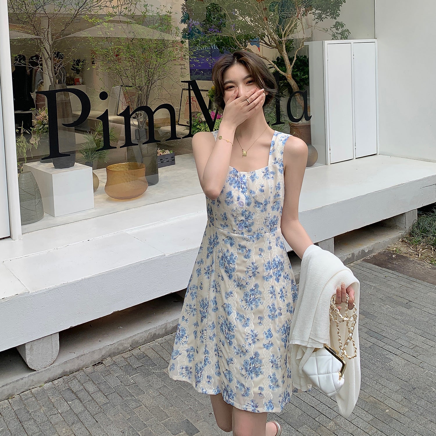 summer Floral Chiffon sleeveless dress for small woman with blue temperament and sweet suspender skirt