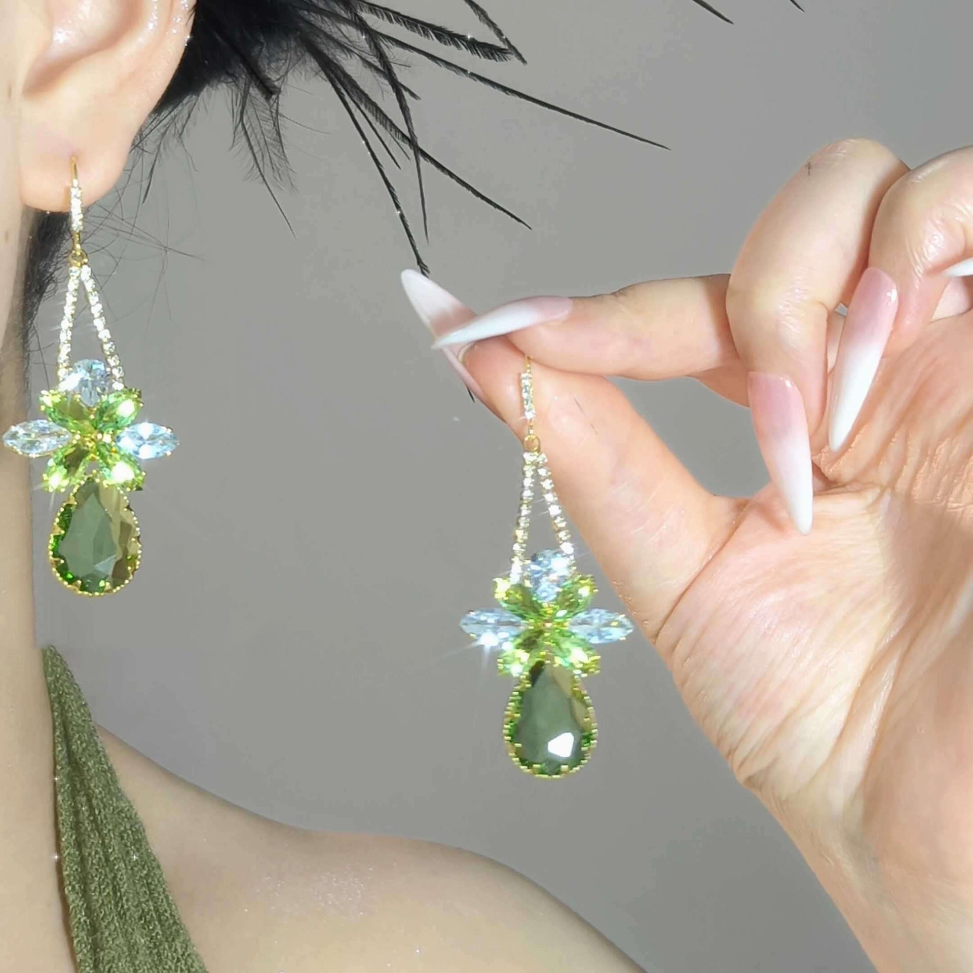 Simple Temperament Eardrops Light Luxury High-grade Earrings For Women