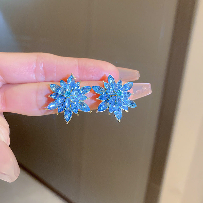 Three-dimensional Flower Earrings
