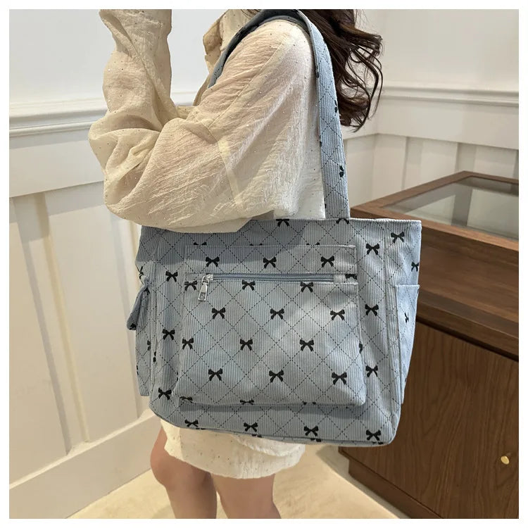 Bow Pattern Commuting Bag