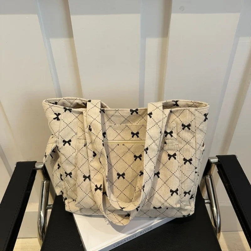Bow Pattern Commuting Bag