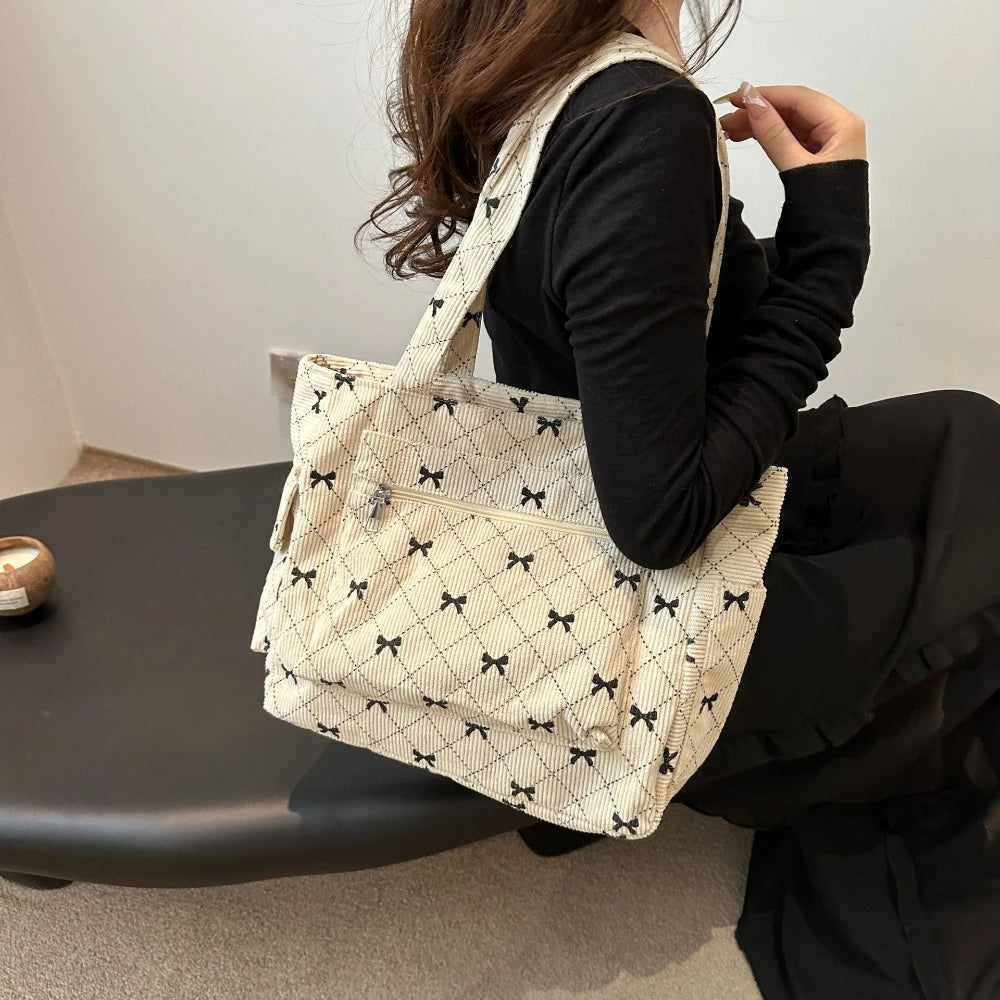Bow Pattern Commuting Bag