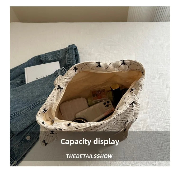 Bow Pattern Commuting Bag