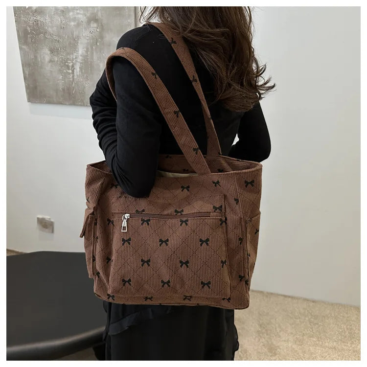 Bow Pattern Commuting Bag