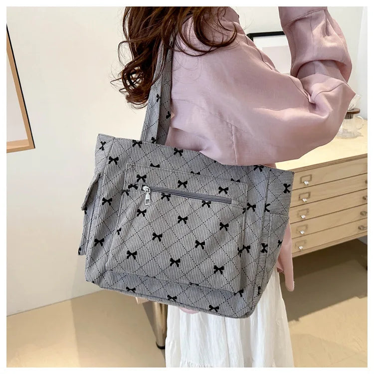 Bow Pattern Commuting Bag