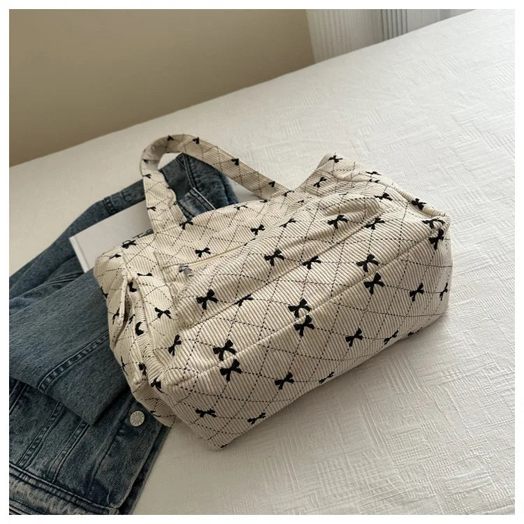 Bow Pattern Commuting Bag