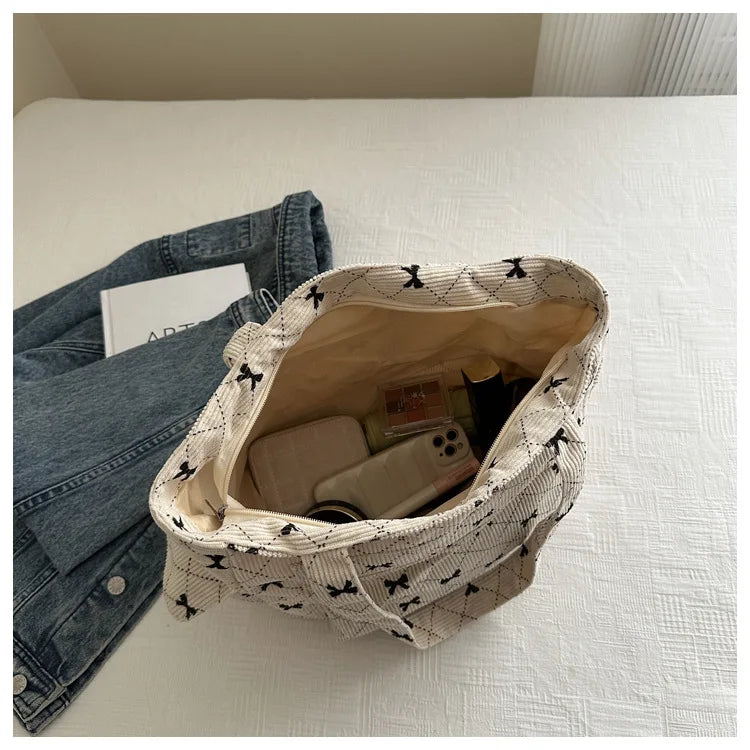 Bow Pattern Commuting Bag