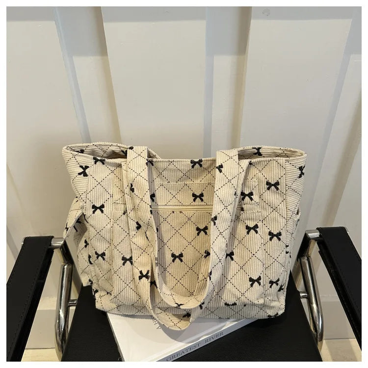 Bow Pattern Commuting Bag